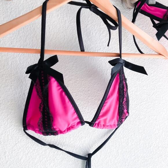 New boutique scrunch bottom cheeky string Brazilian lace bikini M - Picture 2 of 5